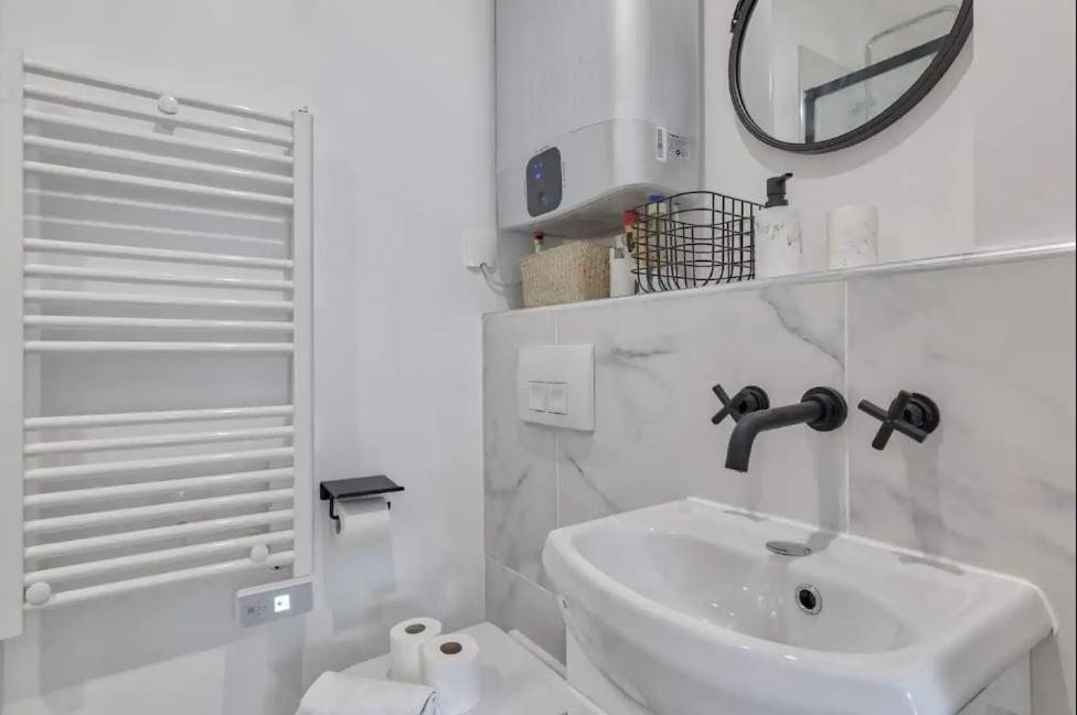 Appartement Cosy Proche Arc Triomphe - 2P Paris Ngoại thất bức ảnh